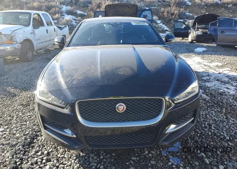 2017 Jaguar Xe R - Sport z USA, uszkodzony, nr VIN SAJAF4BV9HA954739